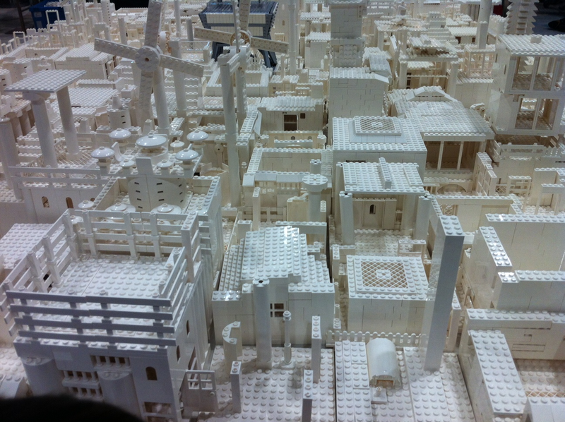 Illustration for article titled What It Was Like Rebuilding Japan Out of LEGO